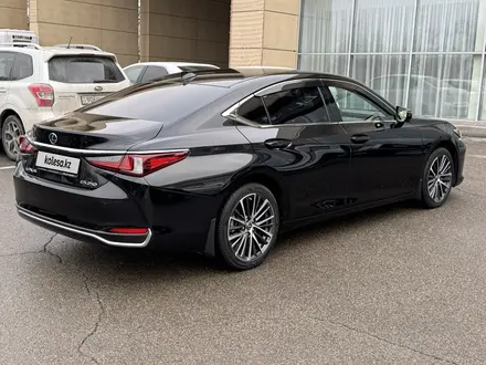 Lexus ES 250 2022 года за 22 550 000 тг. в Алматы – фото 4
