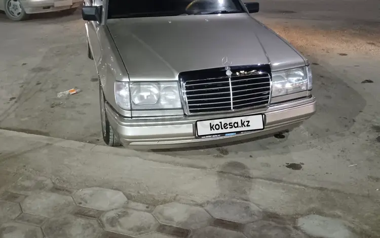 Mercedes-Benz E 260 1988 годаүшін1 400 000 тг. в Актау