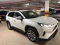 Toyota RAV4 2021 годаүшін16 500 000 тг. в Астана