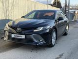 Toyota Camry 2018 года за 11 950 000 тг. в Алматы – фото 4