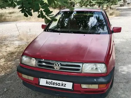 Volkswagen Vento 1993 года за 1 250 000 тг. в Тараз