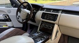 Land Rover Range Rover 2015 годаүшін17 200 000 тг. в Алматы – фото 5