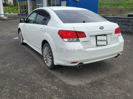 Subaru Legacy 2010 года за 5 000 000 тг. в Риддер – фото 3