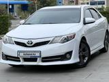 Toyota Camry 2014 годаfor8 250 000 тг. в Алматы – фото 2