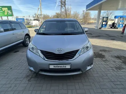 Toyota Sienna 2012 года за 11 500 000 тг. в Тараз – фото 10