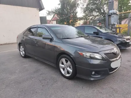 Toyota Camry 2011 года за 6 400 000 тг. в Актобе – фото 4