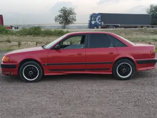 Audi 100