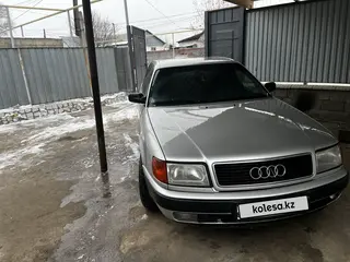 Audi 100