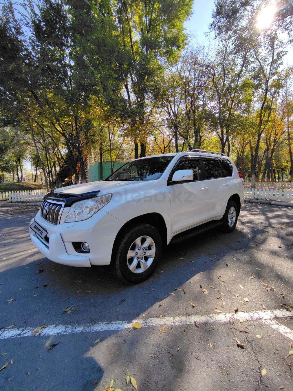 Toyota Land Cruiser Prado 2010 г.