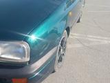 Volkswagen Golf 1996 годаүшін1 450 000 тг. в Семей – фото 2