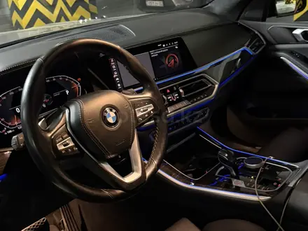 BMW X5 2021 года за 27 500 000 тг. в Алматы – фото 4