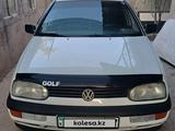 Volkswagen Golf 1996 годаүшін1 700 000 тг. в Шымкент