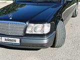 Mercedes-Benz E 320 1994 года за 4 000 000 тг. в Шымкент – фото 2