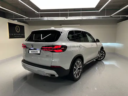 BMW X5 XDrive 40i 2023 года за 37 999 000 тг. в Алматы – фото 4