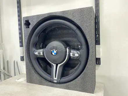 М - руль на BMW за 150 000 тг. в Алматы – фото 2