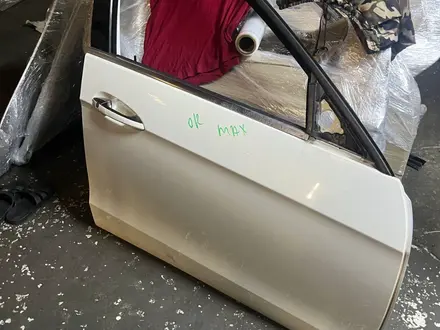 Дверь задняя E350 W212 за 10 000 тг. в Алматы