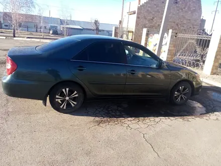 Toyota Camry 2002 года за 2 500 000 тг. в Караганда – фото 3