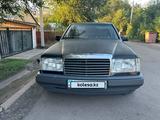 Mercedes-Benz E 260 1992 годаүшін380 000 тг. в Караганда – фото 2