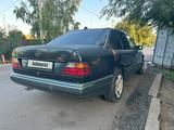 Mercedes-Benz E 260 1992 годаүшін380 000 тг. в Караганда – фото 5