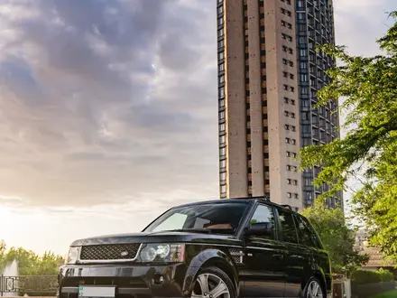 Land Rover Range Rover Sport 2012 года за 10 700 000 тг. в Алматы