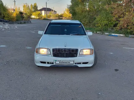 Mercedes-Benz C 200 1994 года за 2 200 000 тг. в Астана – фото 4