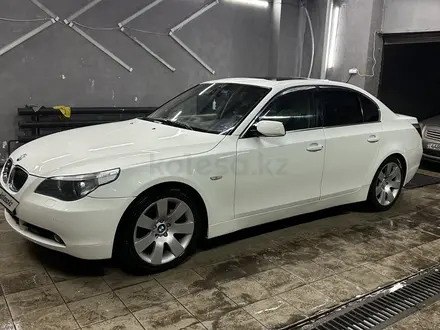 BMW 530 2005 года за 5 200 000 тг. в Астана – фото 3