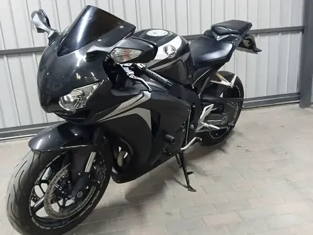 Honda  CBR 1000 RR/RA Fireblade 2008 года за 4 500 000 тг. в Алматы – фото 2