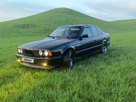 BMW 525 1990 года за 1 350 000 тг. в Шымкент – фото 3