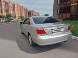 Toyota Camry 2001 годаfor4 700 000 тг. в Петропавловск – фото 2