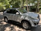 Toyota Fortuner 2014 года за 11 000 000 тг. в Алматы – фото 4