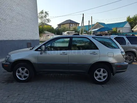 Lexus RX 300 2003 года за 4 500 000 тг. в Актобе – фото 4