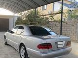Mercedes-Benz E 320 1999 года за 4 250 000 тг. в Жанаозен – фото 3
