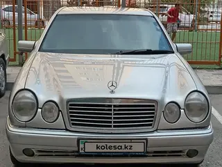 Mercedes-Benz E 320