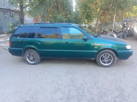 Volkswagen Passat 1995 года за 1 650 000 тг. в Уральск