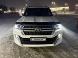Toyota Land Cruiser 2014 годаfor19 800 000 тг. в Актобе