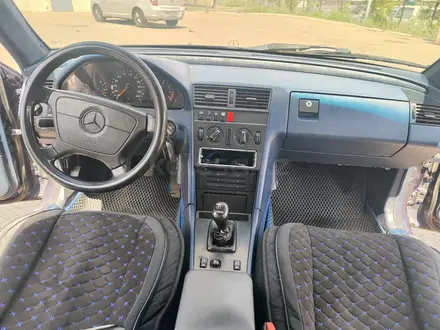 Mercedes-Benz C 220 1994 года за 1 750 000 тг. в Караганда – фото 6