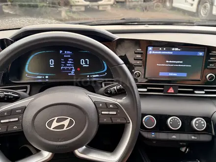Hyundai Elantra 2023 года за 7 400 000 тг. в Алматы – фото 2