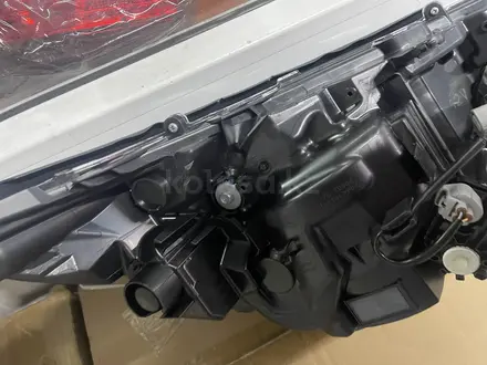 Rav4 Full Led фары от полной комплектации оригинал состояние новых фар за 350 000 тг. в Алматы – фото 12