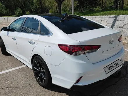 Hyundai Sonata 2017 года за 8 500 000 тг. в Астана – фото 4