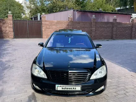 Mercedes-Benz S 500 2007 года за 8 000 000 тг. в Петропавловск – фото 5