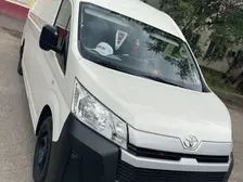 Toyota HiAce, 2022