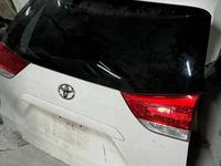 Крышка багажника на Toyota Sienna XL30үшін550 000 тг. в Жанаозен