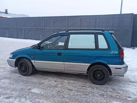 Mitsubishi Space Runner 1995 года за 2 100 000 тг. в Петропавловск – фото 4