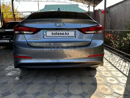 Hyundai Elantra 2018 года за 8 100 000 тг. в Шымкент – фото 4