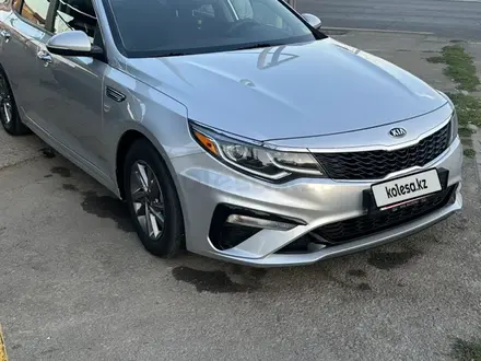 Kia Optima 2018 года за 9 800 000 тг. в Шымкент – фото 2