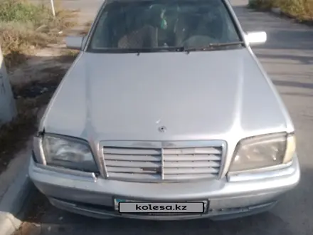 Mercedes-Benz C 180 1995 года за 830 000 тг. в Алматы