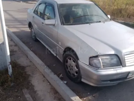 Mercedes-Benz C 180 1995 года за 830 000 тг. в Алматы – фото 6