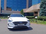 Hyundai Sonata 2020 года за 12 200 000 тг. в Алматы