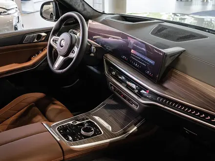 BMW X7 XDrive 40i 2026 года за 82 689 978 тг. в Астана – фото 10