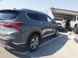 Hyundai Santa Fe 2022 года за 16 600 000 тг. в Астана